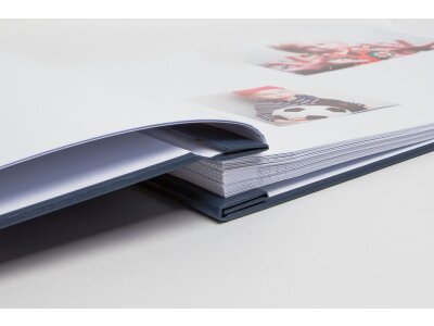 Šroubové album s bílými listy