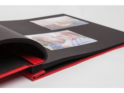 Šroubové album s černým papírem