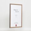 Efekt rama z litego drewna profil 25 orzech brąz 14,8x21 cm szkło muzealne