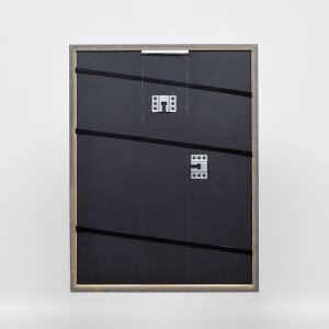 Efekt rama z litego drewna profil 25 orzech brąz 40x50 cm szkło akrylowe