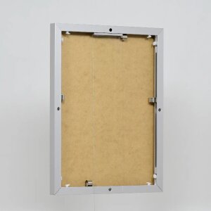 Efektowa aluminiowa ramka na zdjęcia Quadro 25x35 cm srebrne szkło akrylowe