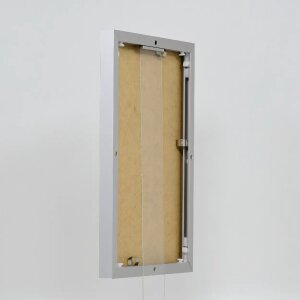 Efektowa aluminiowa ramka na zdjęcia Quadro 25x35 cm srebrne szkło akrylowe
