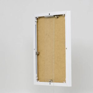 Efektowa aluminiowa ramka na zdjęcia Quadro 25x35 cm białe szkło akrylowe