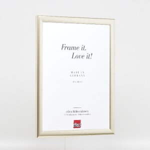 Ramka na zdjęcia z drewna Profil 43 srebrna 45x60 cm – szkło muzealne, zawieszka w zestawie