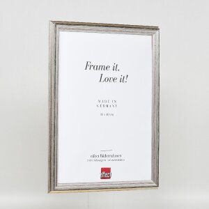 Ramka na zdjęcia z drewna profilowa 44 srebrna 10x10 cm z szkłem muzealnym