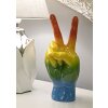 Mauro Ferretti Figurka tęczowa dłoń zwycięstwa 16x13x36,5 cm wielobarwna
