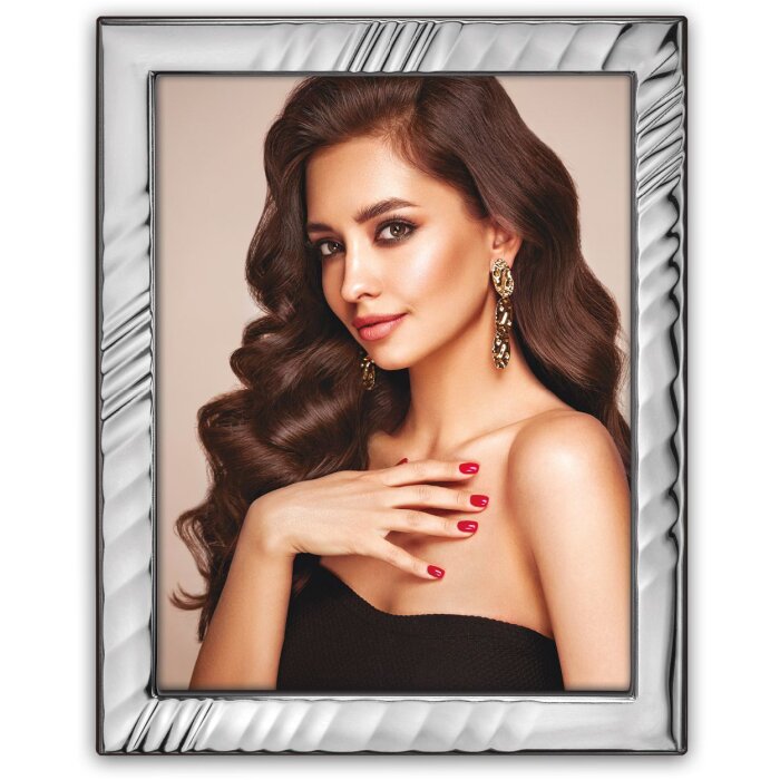 Ramka na zdjęcia ZEP Peschici – srebrna, metalowa, wysoka połyskowość, 10x15 cm & 13x18 cm